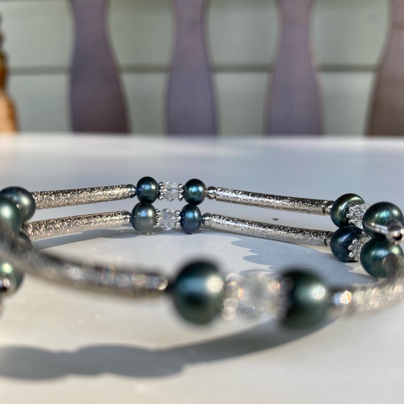 Vantel Pearls wrap bracelet - Picture 3 of 3
